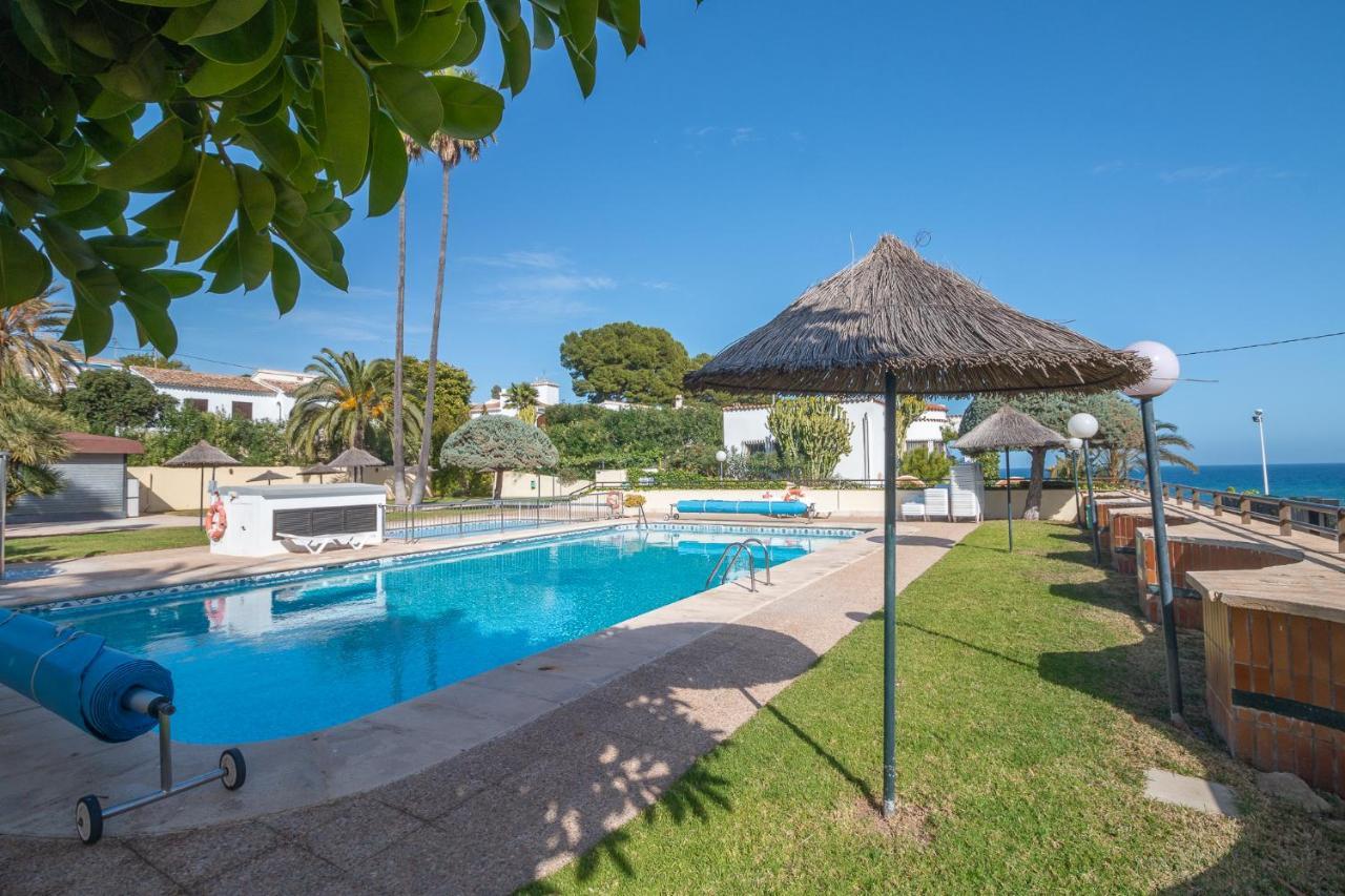 Bungalows Aparto Residence Galetamar Кальпе Экстерьер фото